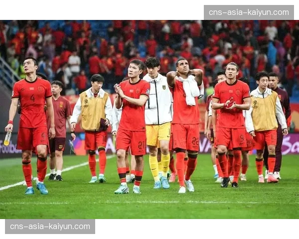 塞尔维亚主力中卫在俱乐部比赛重伤,确认赛季报销并缺席世预赛关键战 塞尔维亚主力中卫在俱乐部比赛重伤,确认赛季报销并缺席世预赛关键战